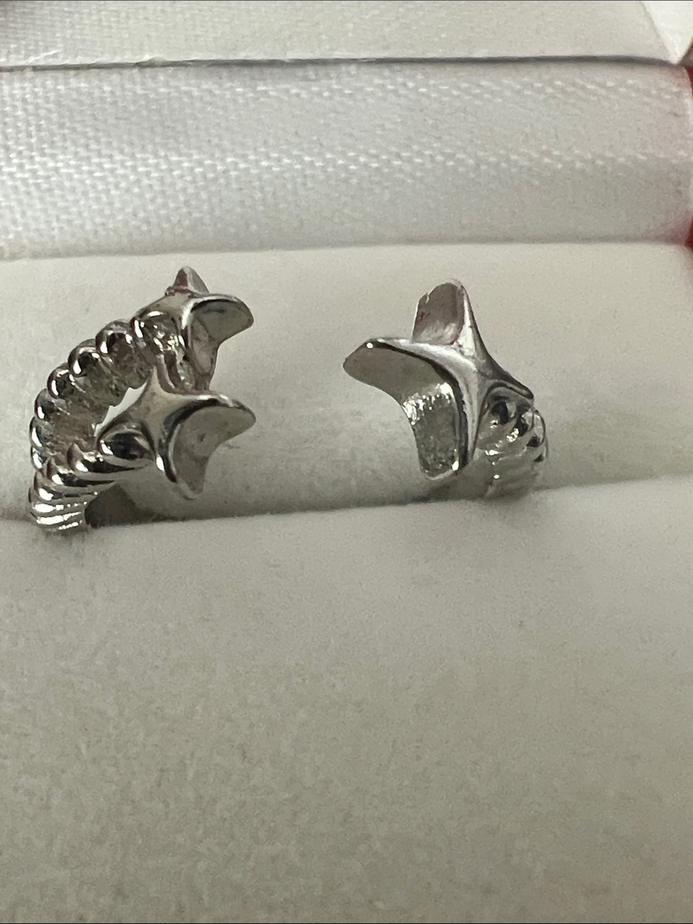 Silver Ribbed Open Ring - Polished Silver - Picture 2 of 3